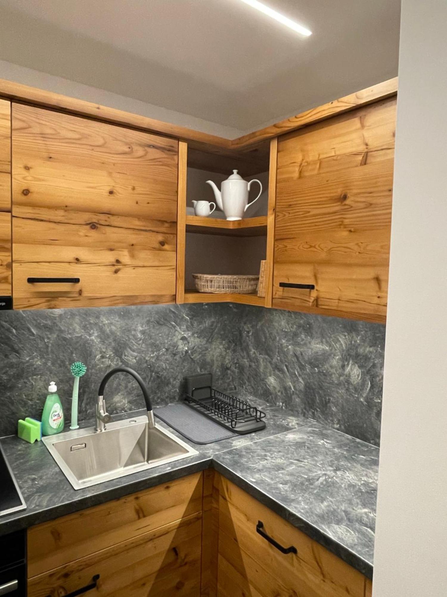 Pension Und Apartment Edelweiss Heiligenblut Extérieur photo